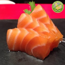Salmon sashimi (3p)